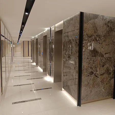 Diamond - Urban View Apartment