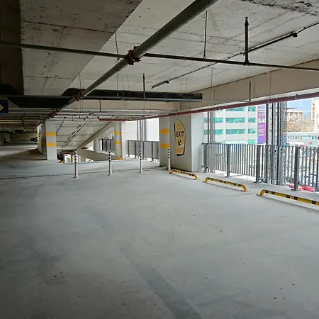 Apartment Diamond - Urban View